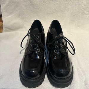 UNIF Penny platform shoe